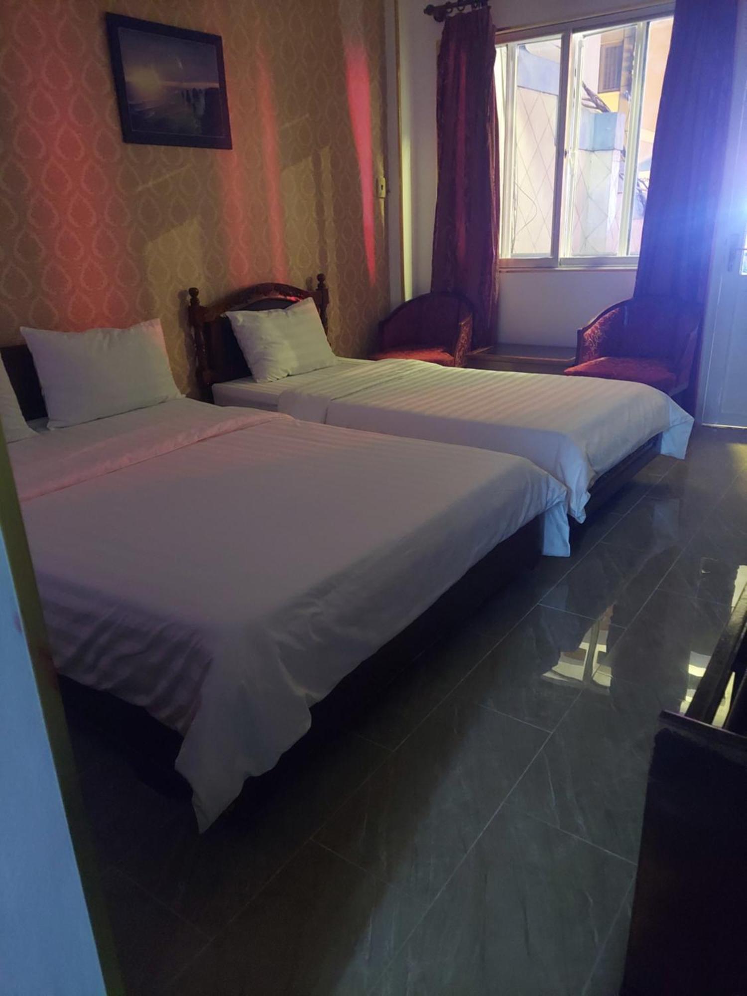 Khach San Trung Mai Hotel Cidade de Ho Chi Minh Exterior foto