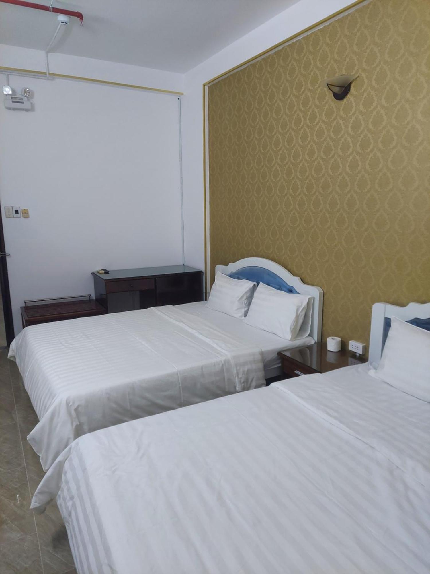 Khach San Trung Mai Hotel Cidade de Ho Chi Minh Exterior foto