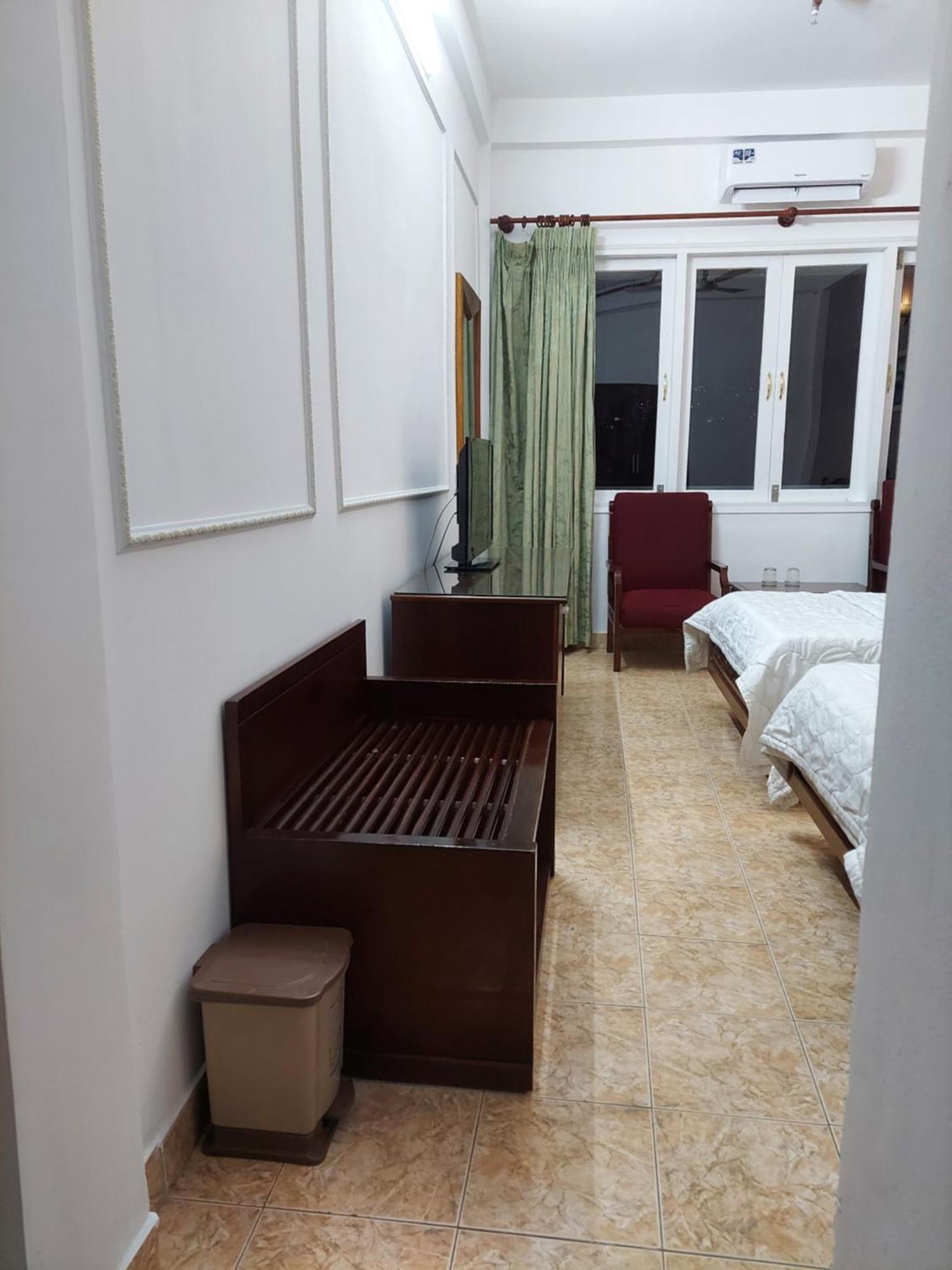 Khach San Trung Mai Hotel Cidade de Ho Chi Minh Exterior foto