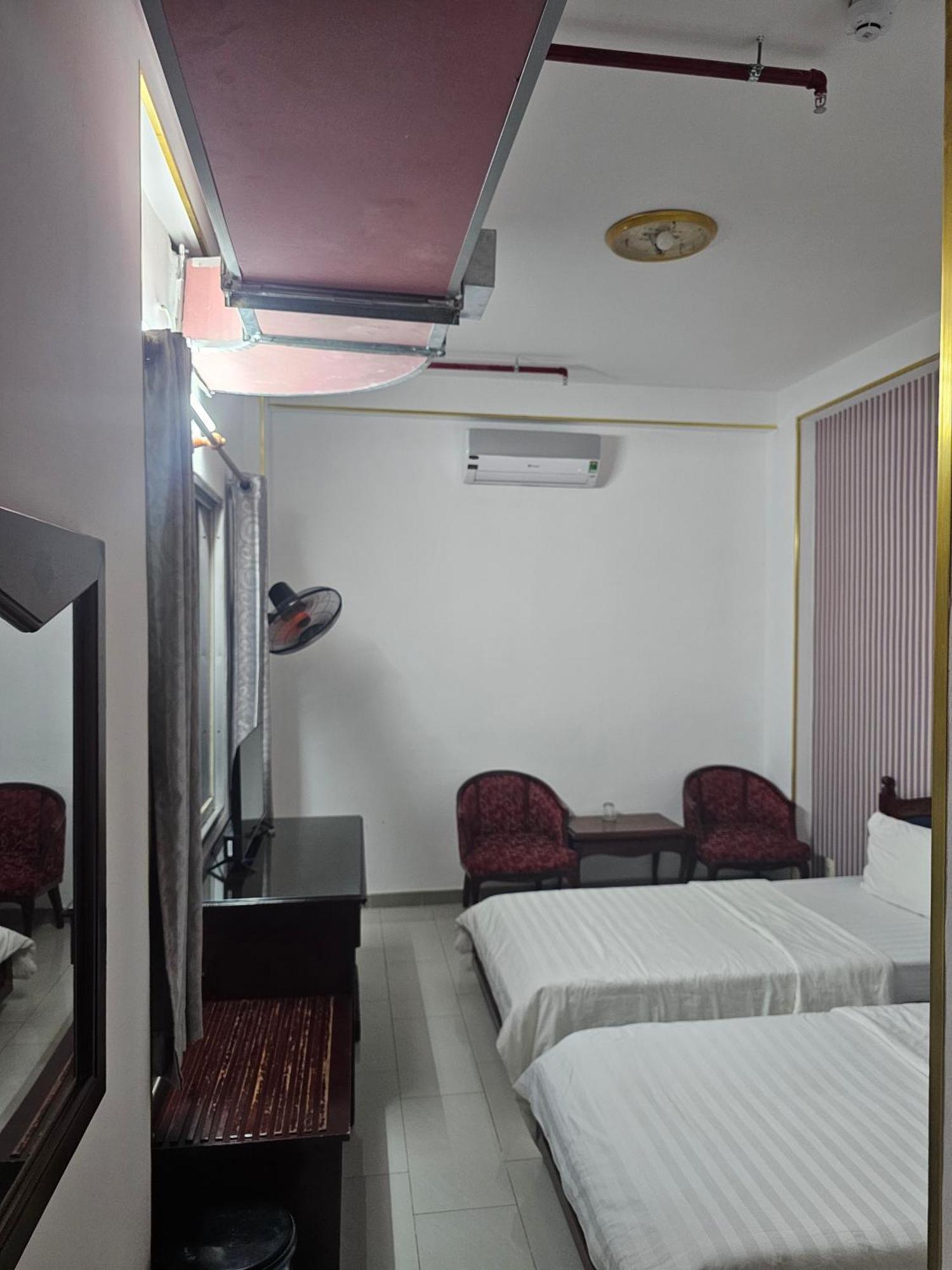 Khach San Trung Mai Hotel Cidade de Ho Chi Minh Exterior foto