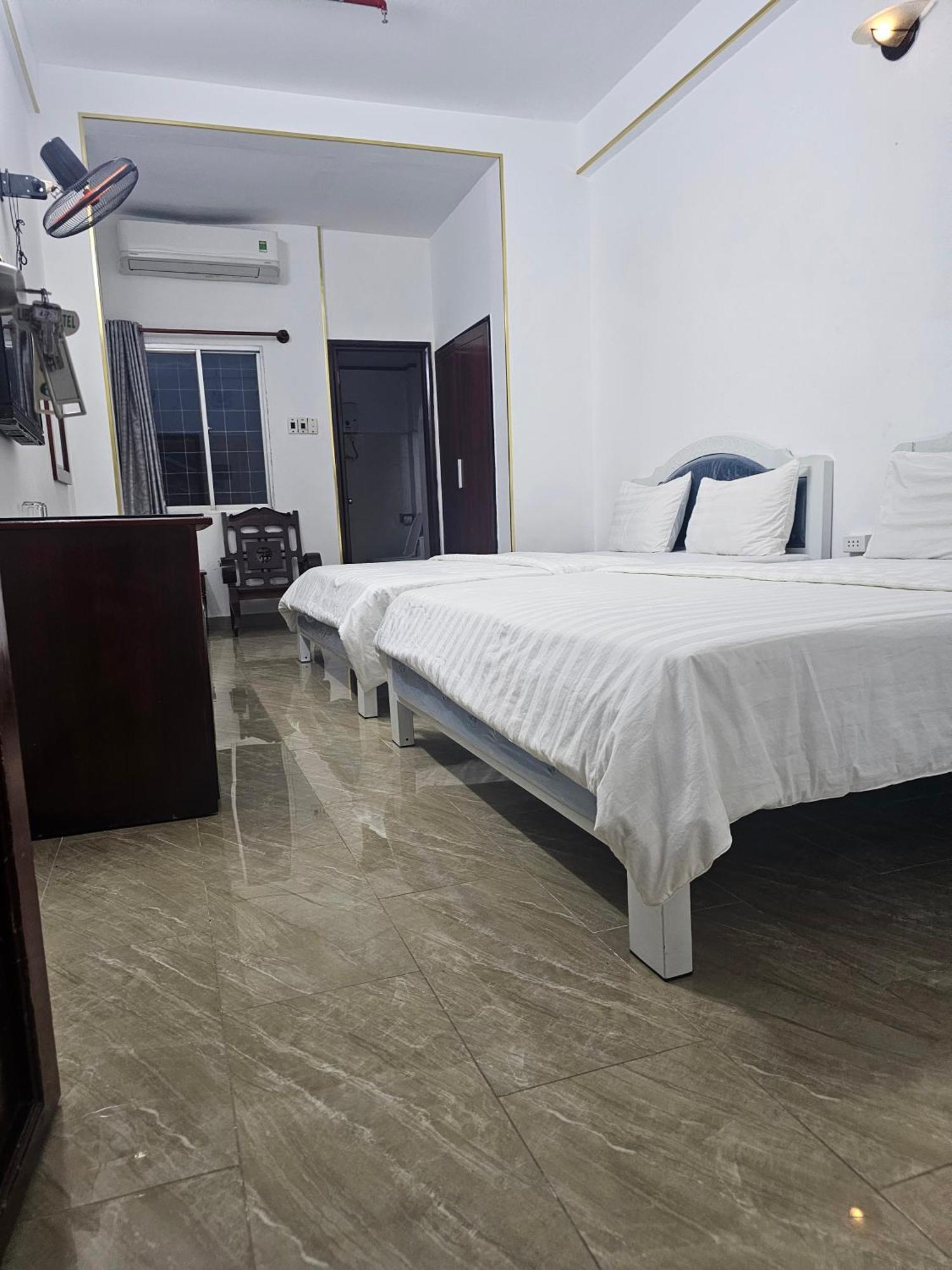 Khach San Trung Mai Hotel Cidade de Ho Chi Minh Exterior foto