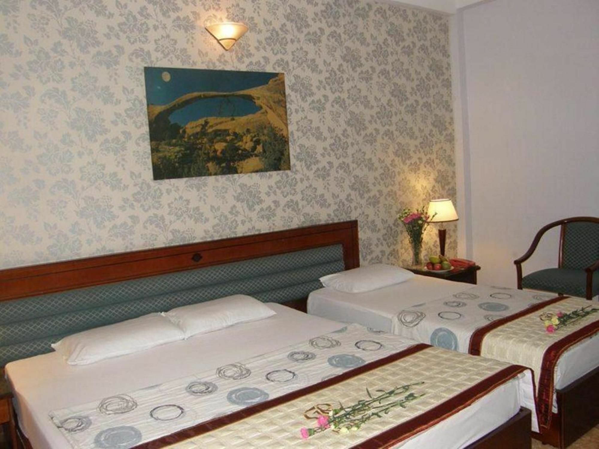 Khach San Trung Mai Hotel Cidade de Ho Chi Minh Exterior foto